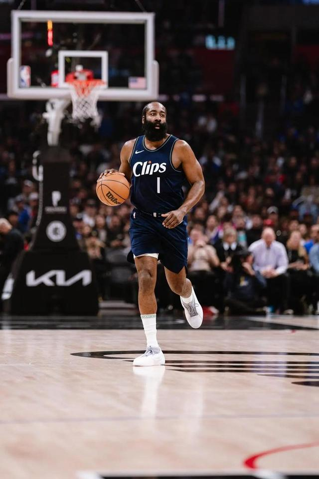 哈登连续17年闯季后赛冲击千胜纪录