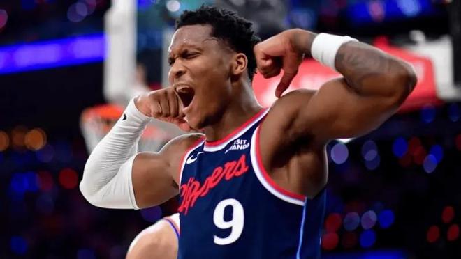 快船惨败马刺 伦纳德独木难支队友集体低迷