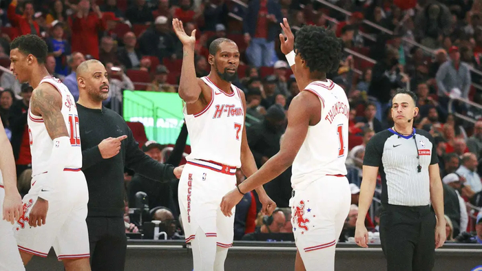 火箭天赋堆砌难掩体系缺失 申京表现成胜负关键