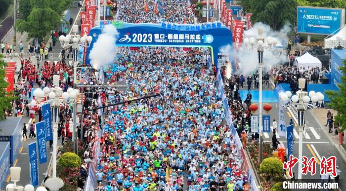 辽宁沿海城市鲅鱼圈区以“鲅马！绿马！”为主