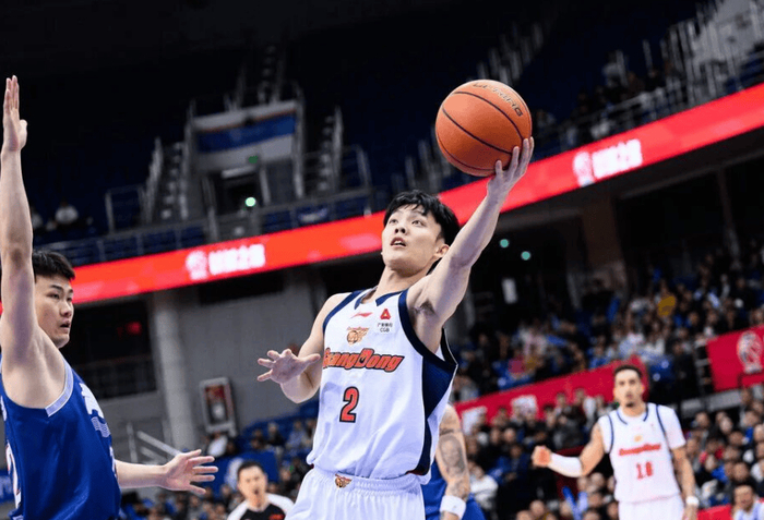 广东男篮绝境逆转青岛 