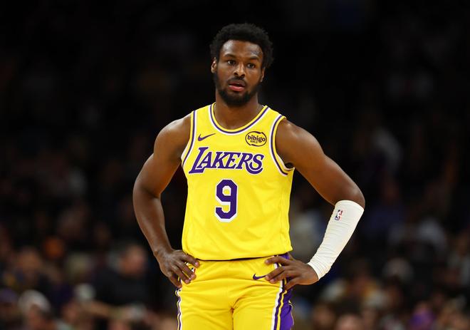 湖人惨败雷霆暴露阵容隐患 季前赛暴露季后赛危