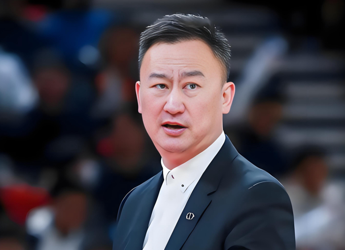 青岛主帅刘维伟怒斥福建球迷不尊重 或向CBA申诉