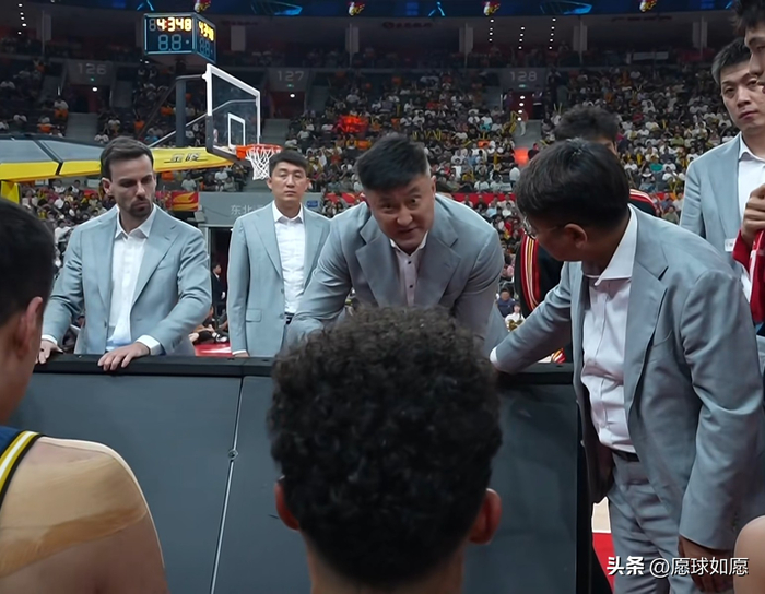 广东男篮力克广州终结系列赛悬念，晋级四分之